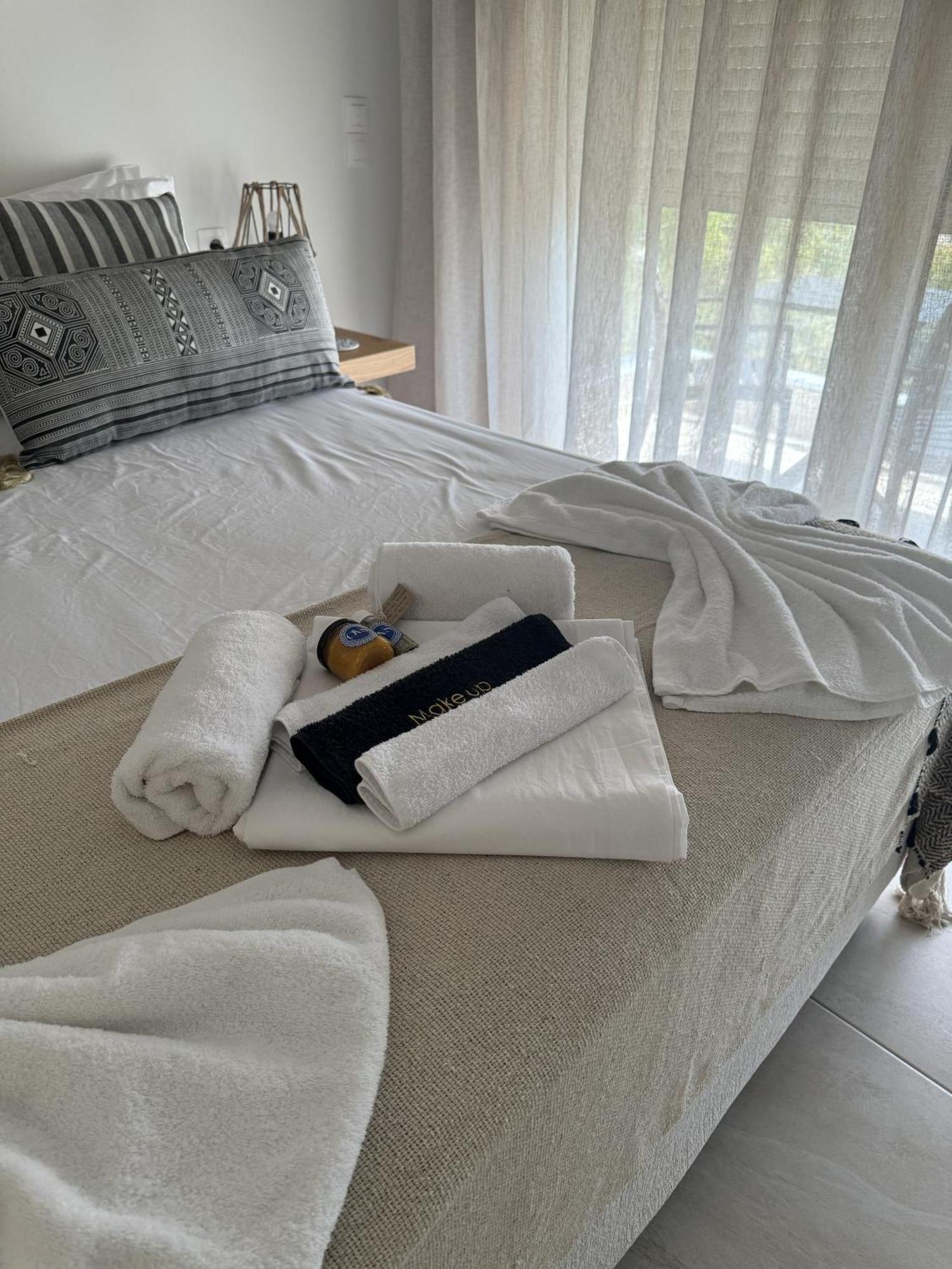 Ocean View Studios And Luxury Rooms Plomari Exterior foto